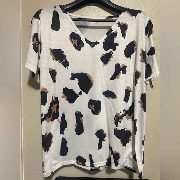 🔥Like New Haute Edition Short Sleeve Leopard Tee- size xxl - Picture 3 of 8